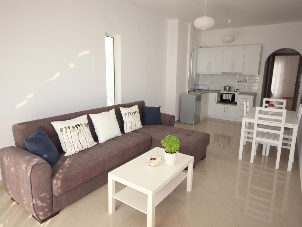 Nefeli Apartments Sarandë Exterior foto
